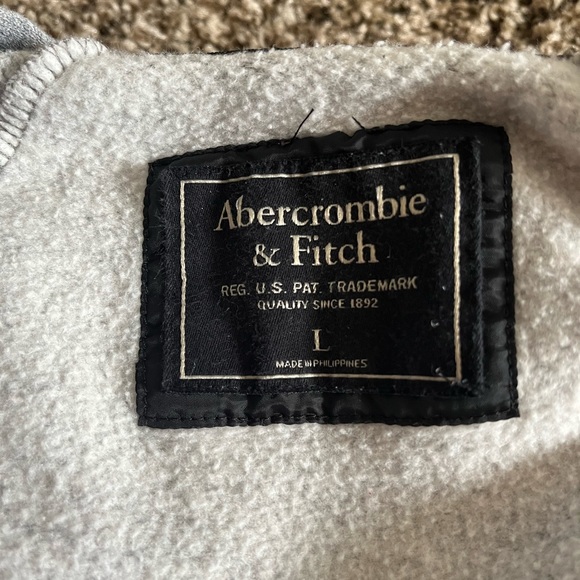 Abercrombie & Fitch zip up jacket - Picture 8 of 10